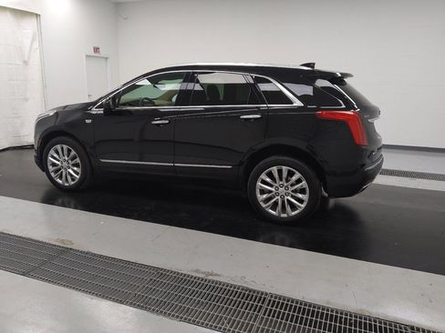 Used 2017 Cadillac XT5 Platinum w/ Driver Assist Package image 3