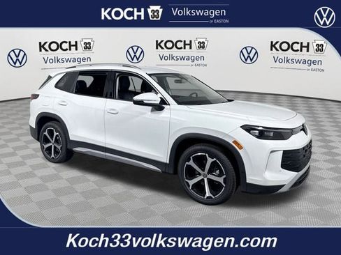 New 2026 Volkswagen Tiguan SE image 1