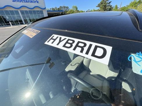 Used 2023 Lexus UX 250h F Sport w/ Accessory Package (Z1) image 12