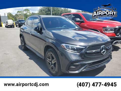 Used 2025 Mercedes-Benz GLC 300 image 1