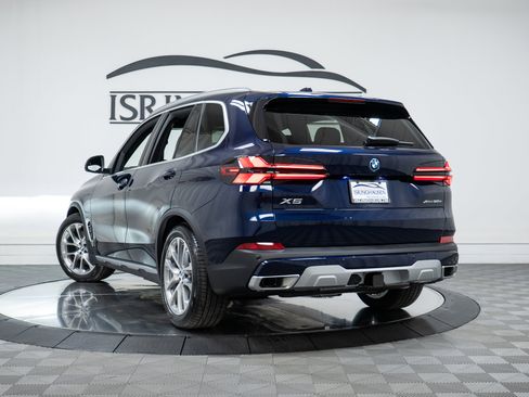 New 2026 BMW X5 xDrive50e image 28