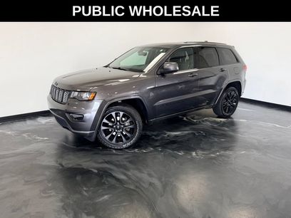 Used 2017 Jeep Grand Cherokee Altitude