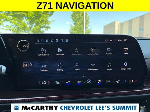 Used 2024 Chevrolet Traverse Z71 AWD/4WD image 6