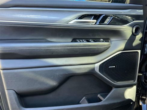 Used 2022 Jeep Wagoneer Series II image 24