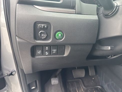 Used 2025 Honda Ridgeline Sport image 30