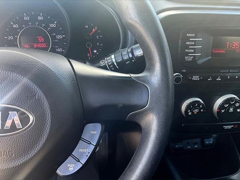 Used 2015 Kia Soul Base image 17