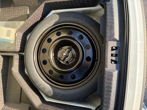 Used 2023 Ford Edge SEL image 26