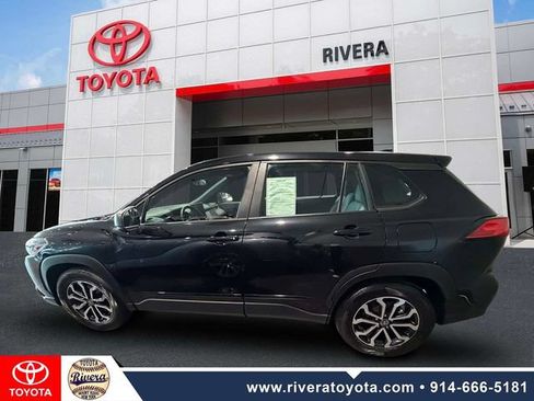 Used 2024 Toyota Corolla Cross AWD Hybrid image 8