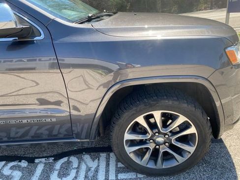Used 2018 Jeep Grand Cherokee Overland image 18