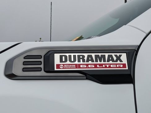 Used 2025 GMC Sierra 2500 AT4 image 26