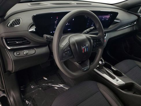 Used 2025 Buick Envista Preferred FWD image 12