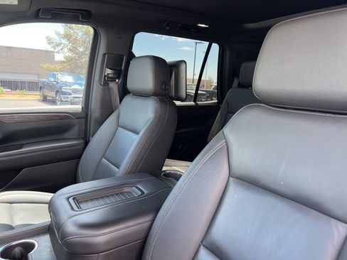 Used 2022 Chevrolet Tahoe Z71 w/ Z71 Off-Road Package AWD/4WD image 33
