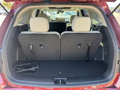 Used 2025 Kia Sorento S w/ Panoramic Sunroof Package image 7