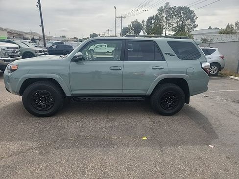 Used 2023 Toyota 4Runner TRD Off-Road Premium w/ Off Road Premium Plus Package image 7