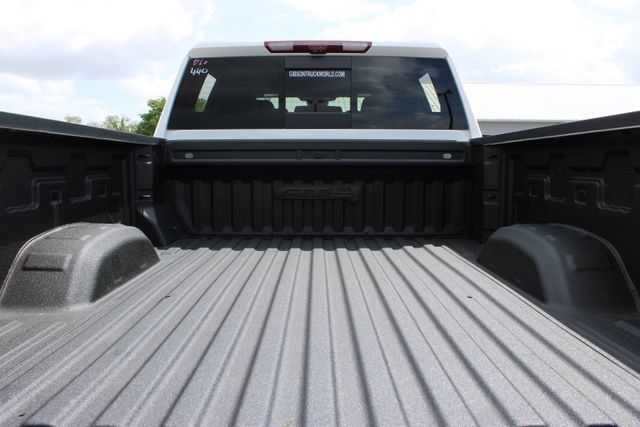 Used 2024 GMC Sierra 2500 AT4 w/ AT4 Premium Plus Package AWD/4WD image 10