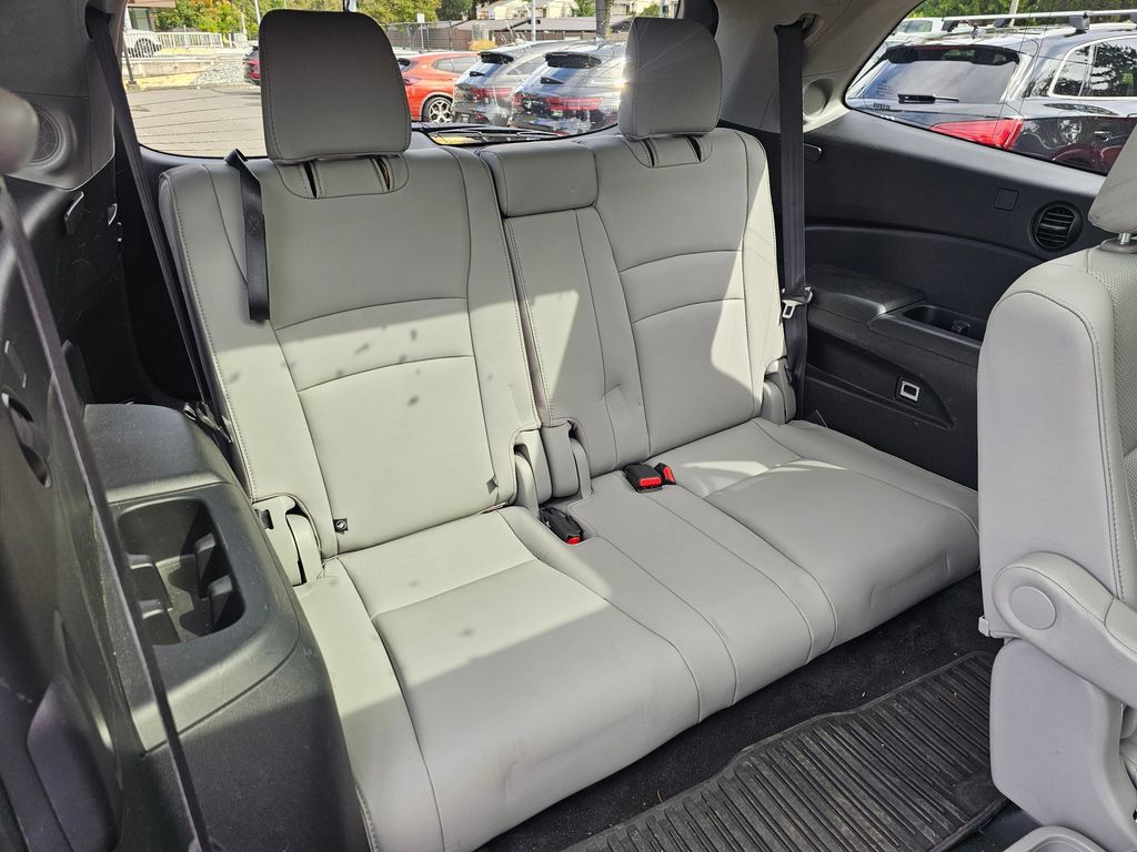 Used 2016 Honda Pilot Elite image 30