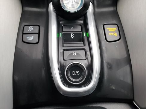 Certified 2025 Acura TLX w/ Technology Package image 29