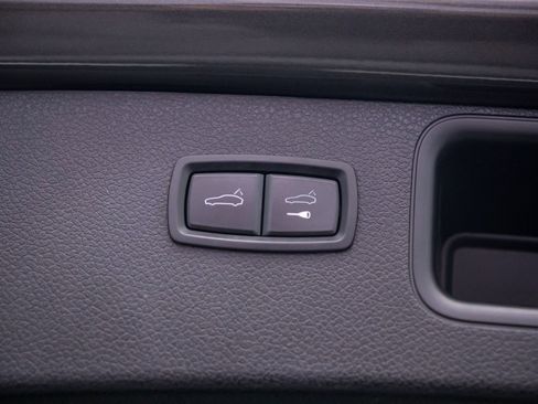 Certified 2018 Porsche Macan GTS AWD/4WD image 28