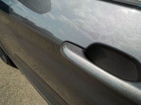 Used 2022 Ford Explorer XLT w/ Equipment Group 202A image 10