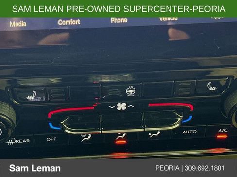 Used 2024 Jeep Grand Cherokee Limited image 20