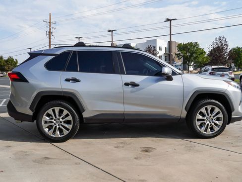 Used 2024 Toyota RAV4 XLE Premium AWD/4WD image 9