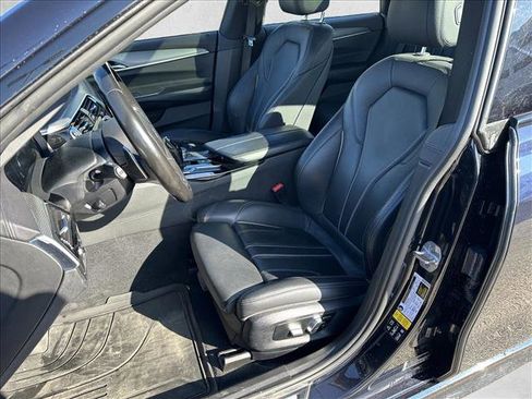 Used 2019 BMW 640i Gran Turismo xDrive w/ M Sport Package image 10