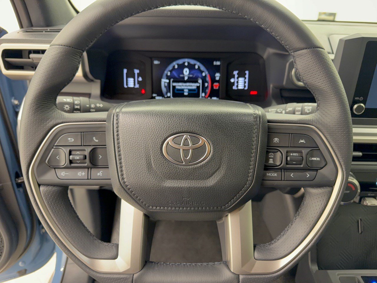 Used 2026 Toyota 4Runner SR5 RWD image 10