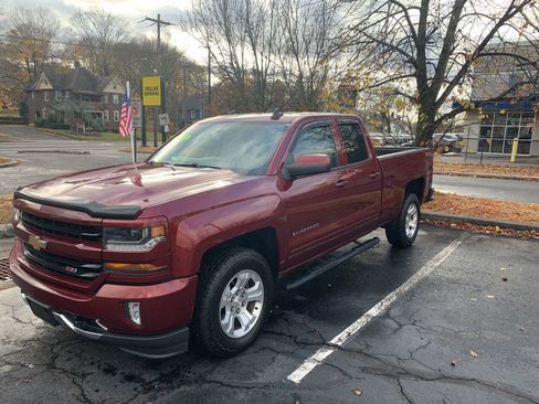 Used 2017 Chevrolet Silverado 1500 LT w/ All Star Edition AWD/4WD image 8