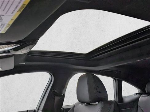 Certified 2025 BMW i4 xDrive40i image 16