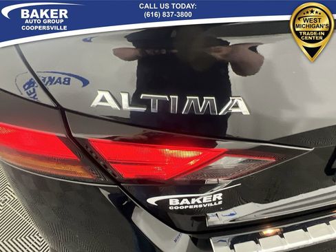 Used 2022 Nissan Altima 2.5 SV w/ SV Premium Package image 31