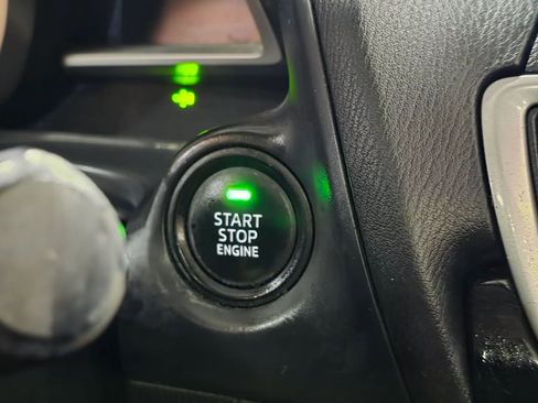 Used 2015 MAZDA MAZDA3 i Grand Touring image 24