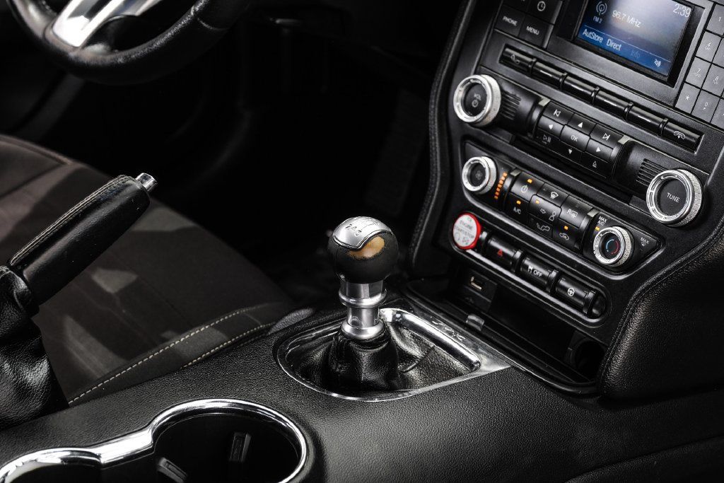Used 2016 Ford Mustang Coupe RWD image 19