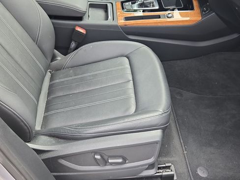 Used 2022 Audi Q5 2.0T Premium w/ Convenience Package AWD/4WD image 22