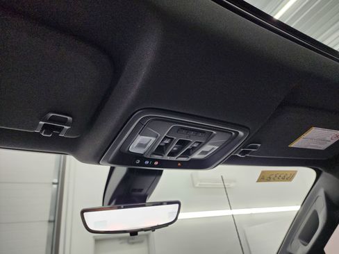 Used 2022 GMC Sierra 2500 AT4 w/ AT4 Premium Plus Package image 12