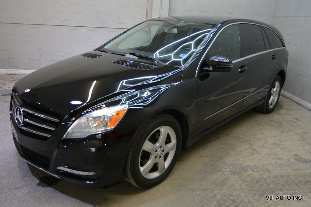 Used 2012 Mercedes-Benz R 350 BlueTEC 4MATIC image 2