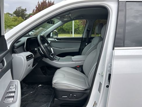 Used 2024 Hyundai Palisade SEL FWD image 15