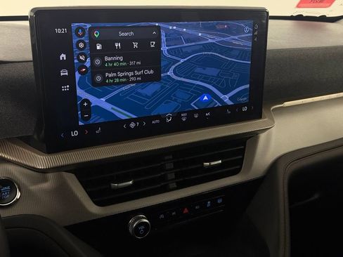 Used 2025 Ford Explorer Active RWD image 21