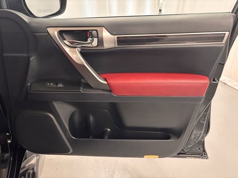 Used 2023 Lexus GX 460 Luxury image 19