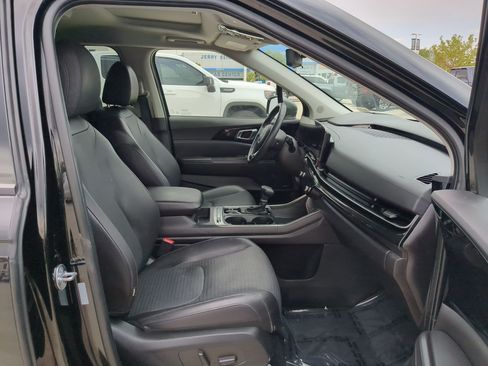Used 2025 Kia Carnival SX Prestige FWD image 30