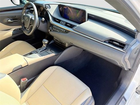 Used 2020 Lexus ES 350 w/ Premium Package image 14