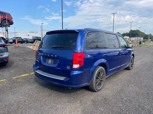 Used 2019 Dodge Grand Caravan GT FWD image 5