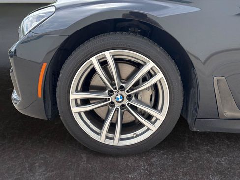 Used 2017 BMW 750i xDrive AWD/4WD image 29