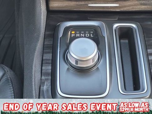 Used 2015 Chrysler 300 Limited w/ 300 Premium Group image 23