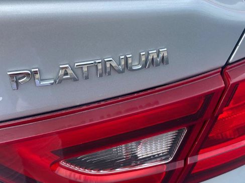 Used 2016 Nissan Maxima Platinum FWD image 8