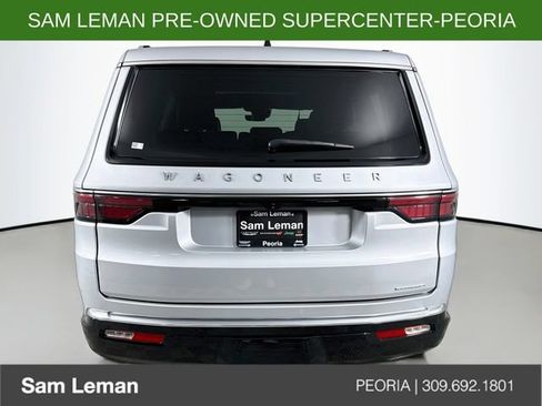 Used 2024 Jeep Wagoneer Series II w/ Premium Group I RWD image 6