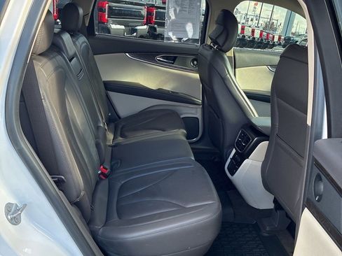 Used 2019 Lincoln Nautilus Reserve w/ Cargo Utility Package image 6