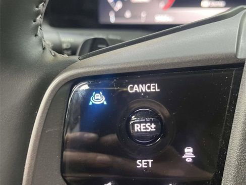 Certified 2025 Nissan Murano SV image 23