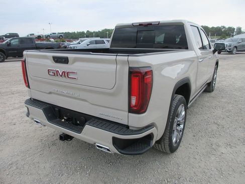 New 2026 GMC Sierra 1500 Denali w/ Denali Reserve Package AWD/4WD image 5