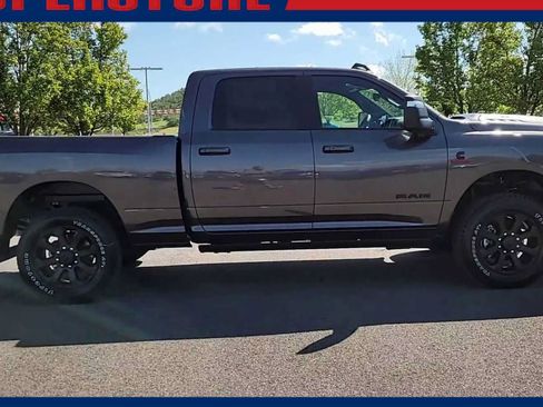 New 2026 RAM 3500 Laramie AWD/4WD image 9