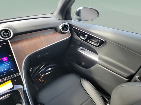 Certified 2026 Mercedes-Benz GLC 300 4MATIC image 10